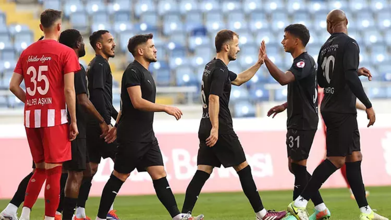 Hatayspor Kupada Fark Yarattı: 5-0’lık Zaferle Tura Devam