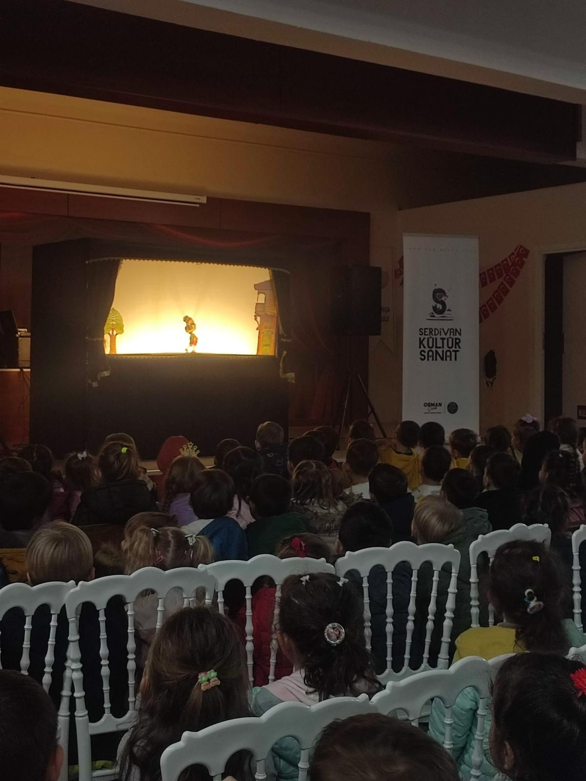 Serdivan Belediyesi' nden "Her Okula Bir Tiyatro" - Sayfa 5