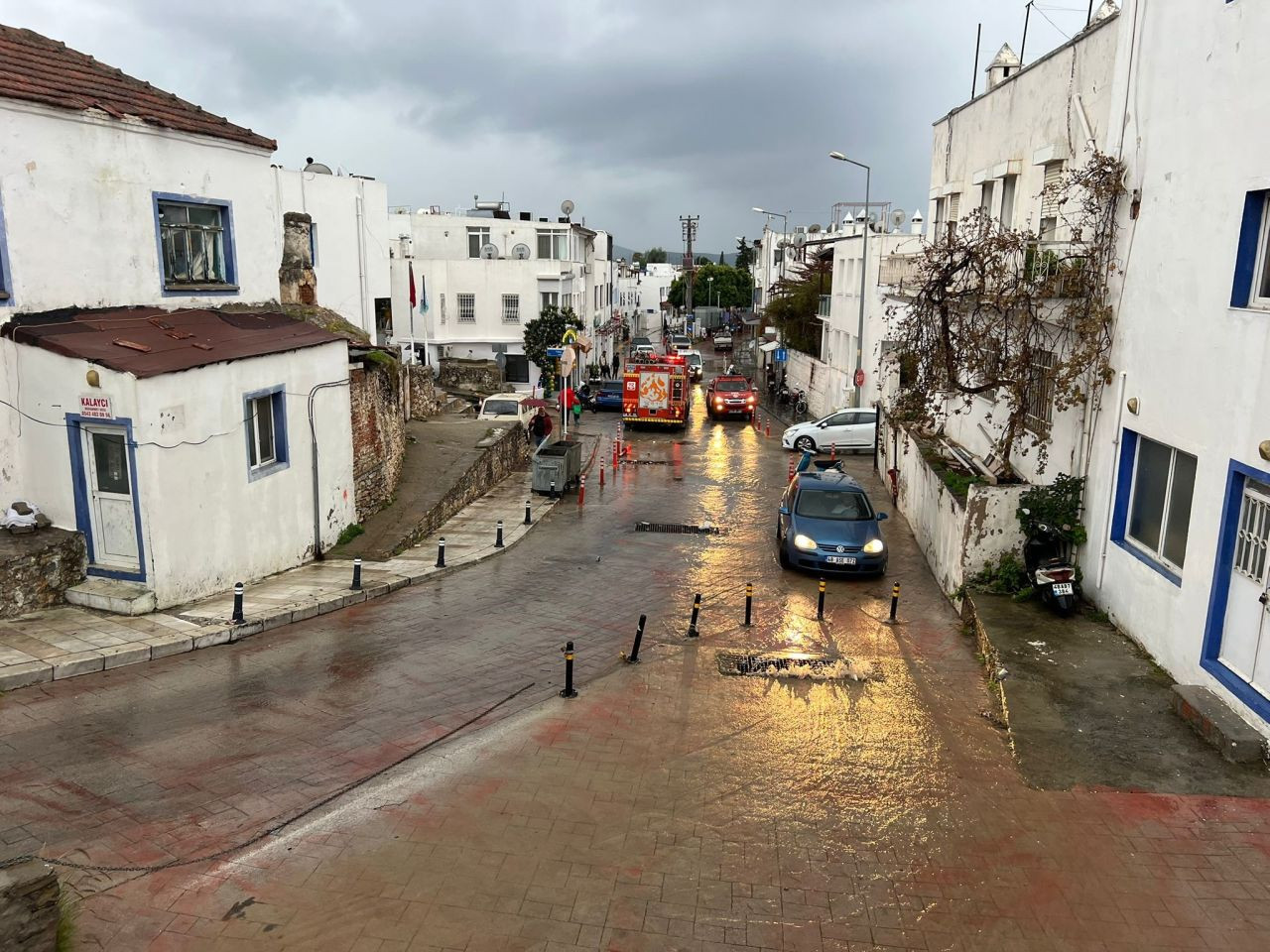 Muğla'da Bir Kişi Boğulmak Üzereyken Kurtarıldı - Sayfa 4