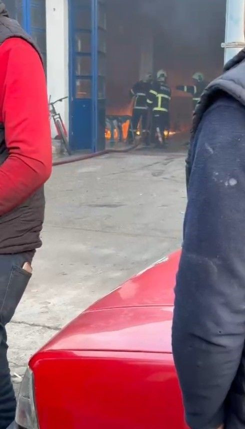 Isparta'da Oto Tamircisinde Patlama: İş Yeri Alevlere Teslim Oldu - Sayfa 6
