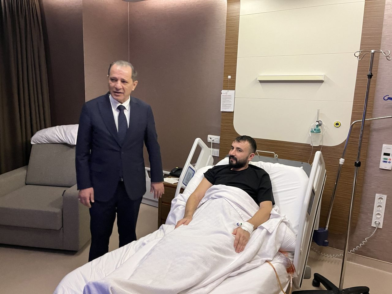 İstanbul Emniyet Müdürü Selami Yıldız, Yaralı Polis Memurunu Ziyaret Etti - Sayfa 4