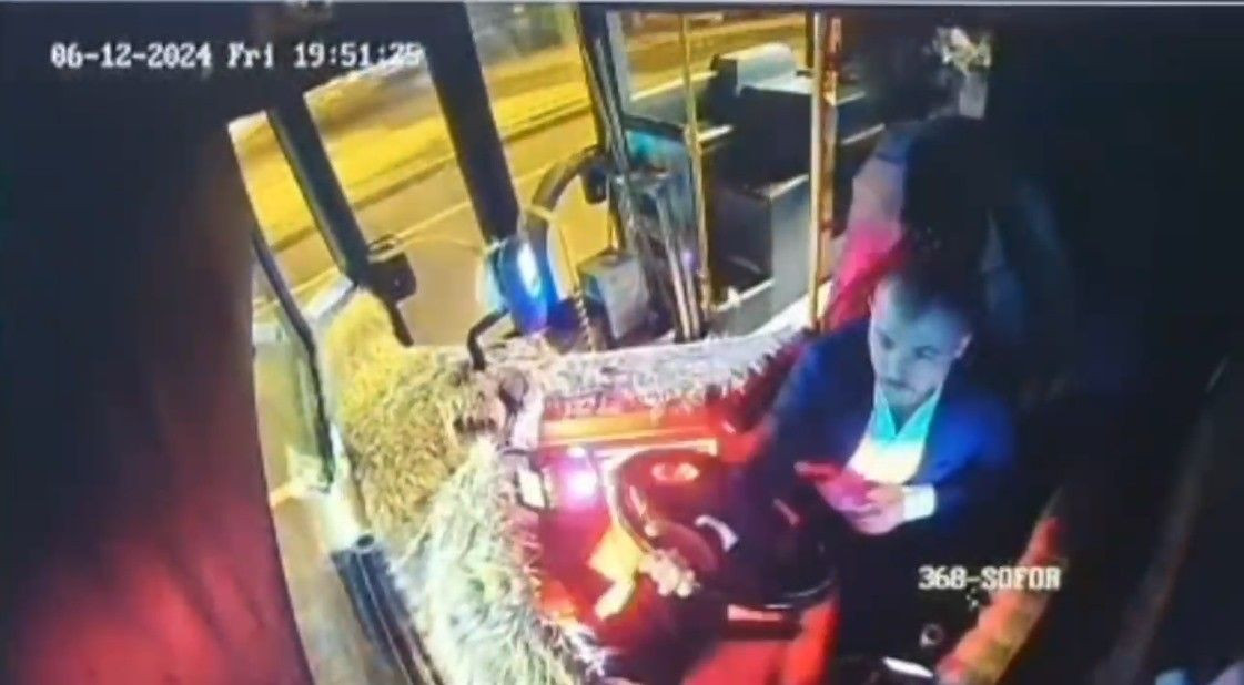 Fenalaşan Yolcu İçin Güzergah Değiştiren Şoföre Başkan Büyükkılıç’tan Tebrik - Sayfa 4