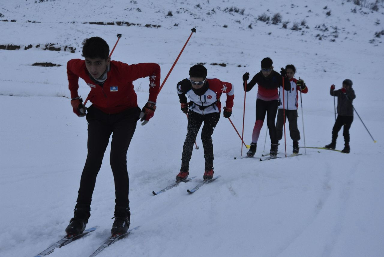 Kayaklı koşu takımı karla antrenmanlarına başladı - Sayfa 2