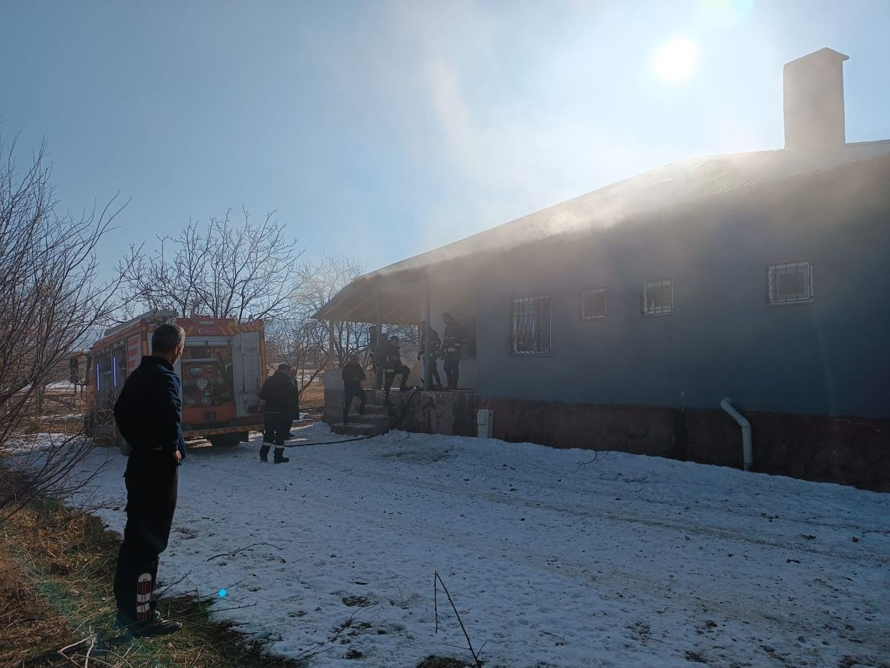 Van’da Korkutan Ev Yangını! - Sayfa 1