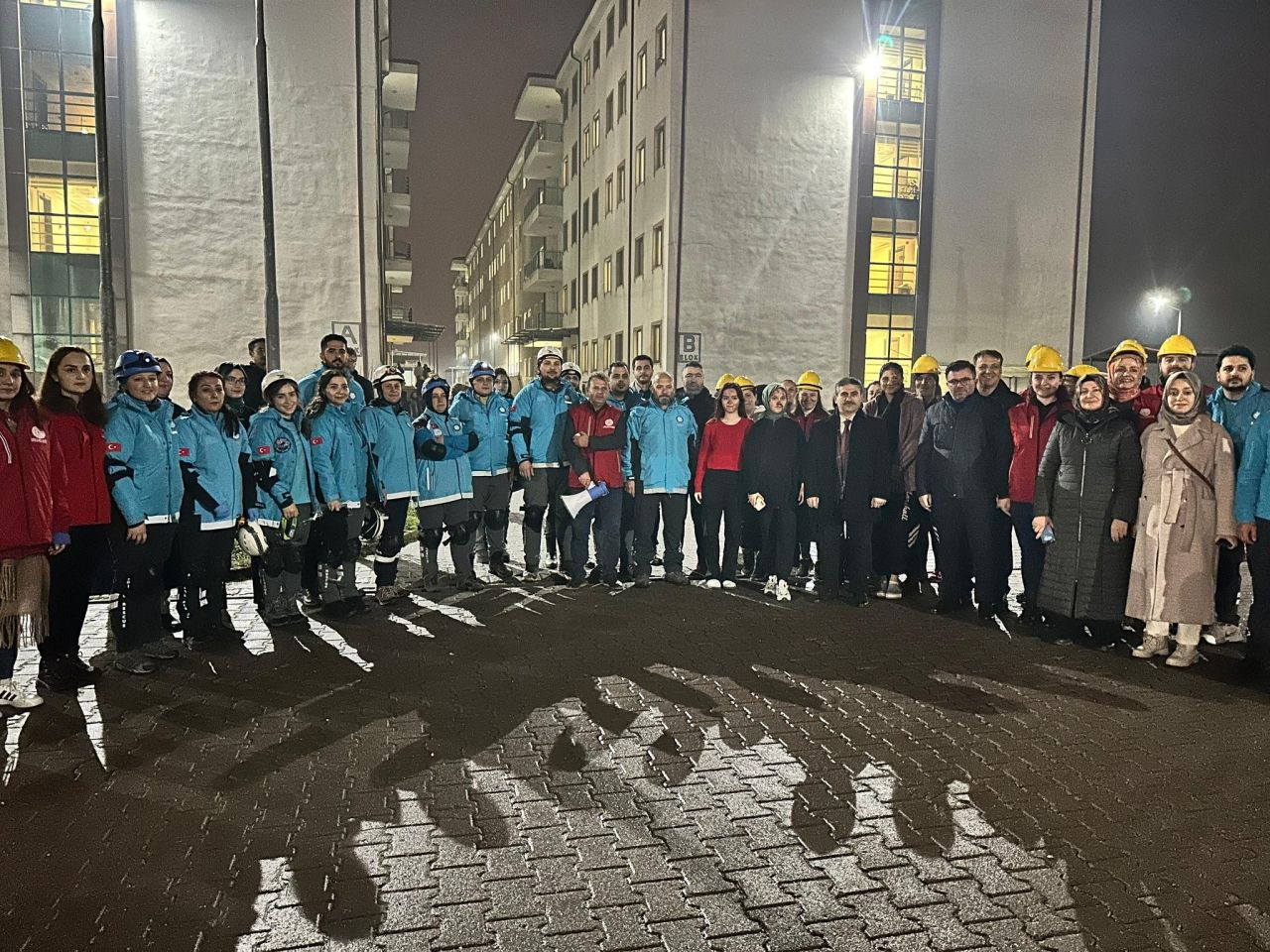 Deprem tatbikatı gerçeğini aratmadı - Sayfa 1