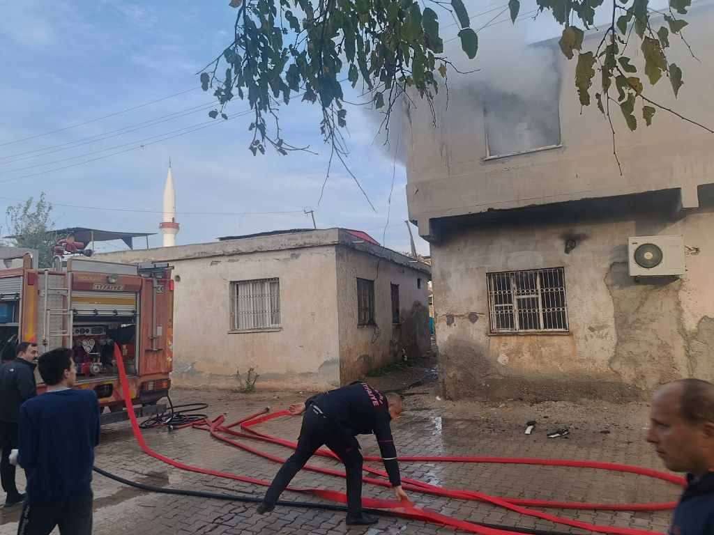 Adana'da Şarja Takılı Tablet Bir Evi Kullanılamaz Hale Getirdi - Sayfa 5