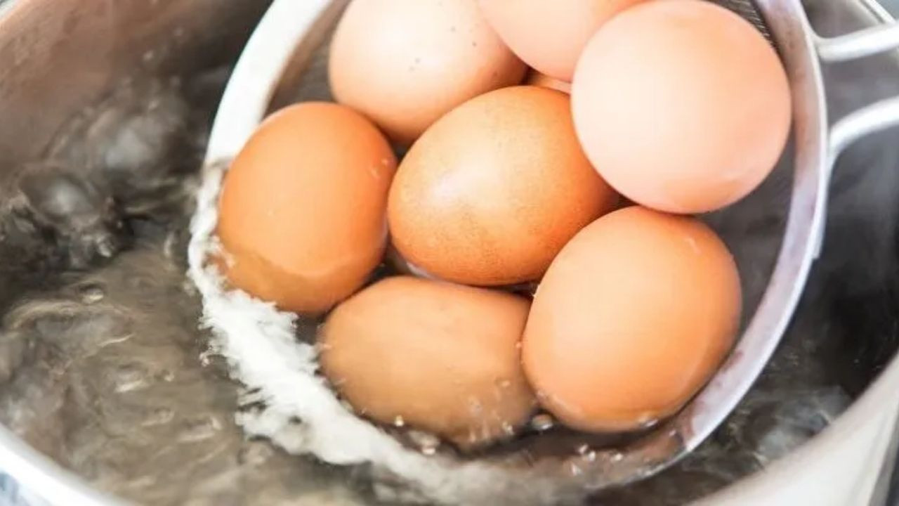 Haşlanmış Yumurtanın Kabuklarını Bu Yöntemle Daha Kolay Soyacaksınız! - Sayfa 4