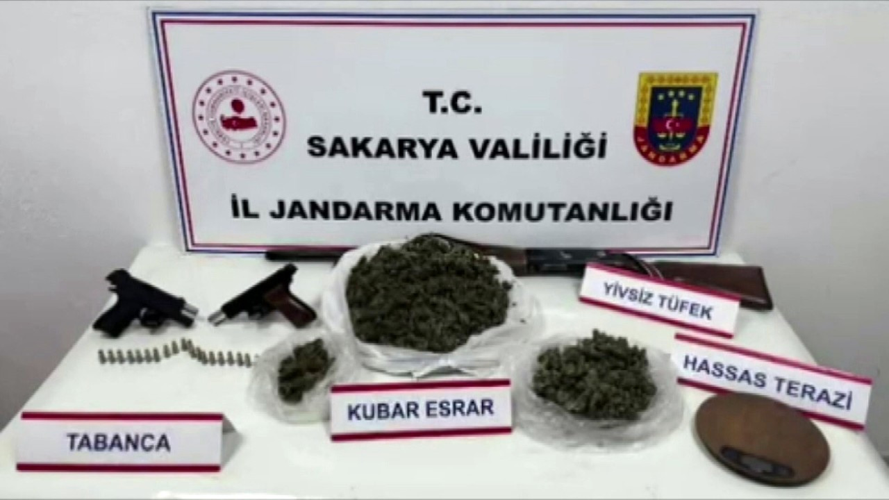 Jandarmadan Sakarya'nın 10 ilçesine operasyon: 16 tutuklama