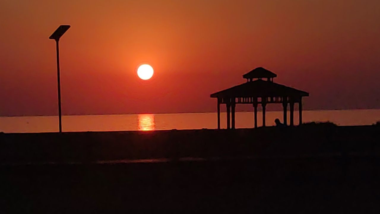 Van'da Günbatımıyla Kızıla Dönen Gökyüzü Hayran Bıraktı! - Sayfa 4