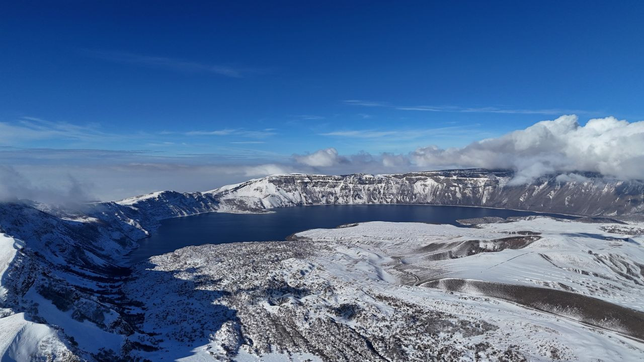 Nemrut Krater Gölü’nün Karlı Görüntüsü Hayran Bırakıyor - Sayfa 1