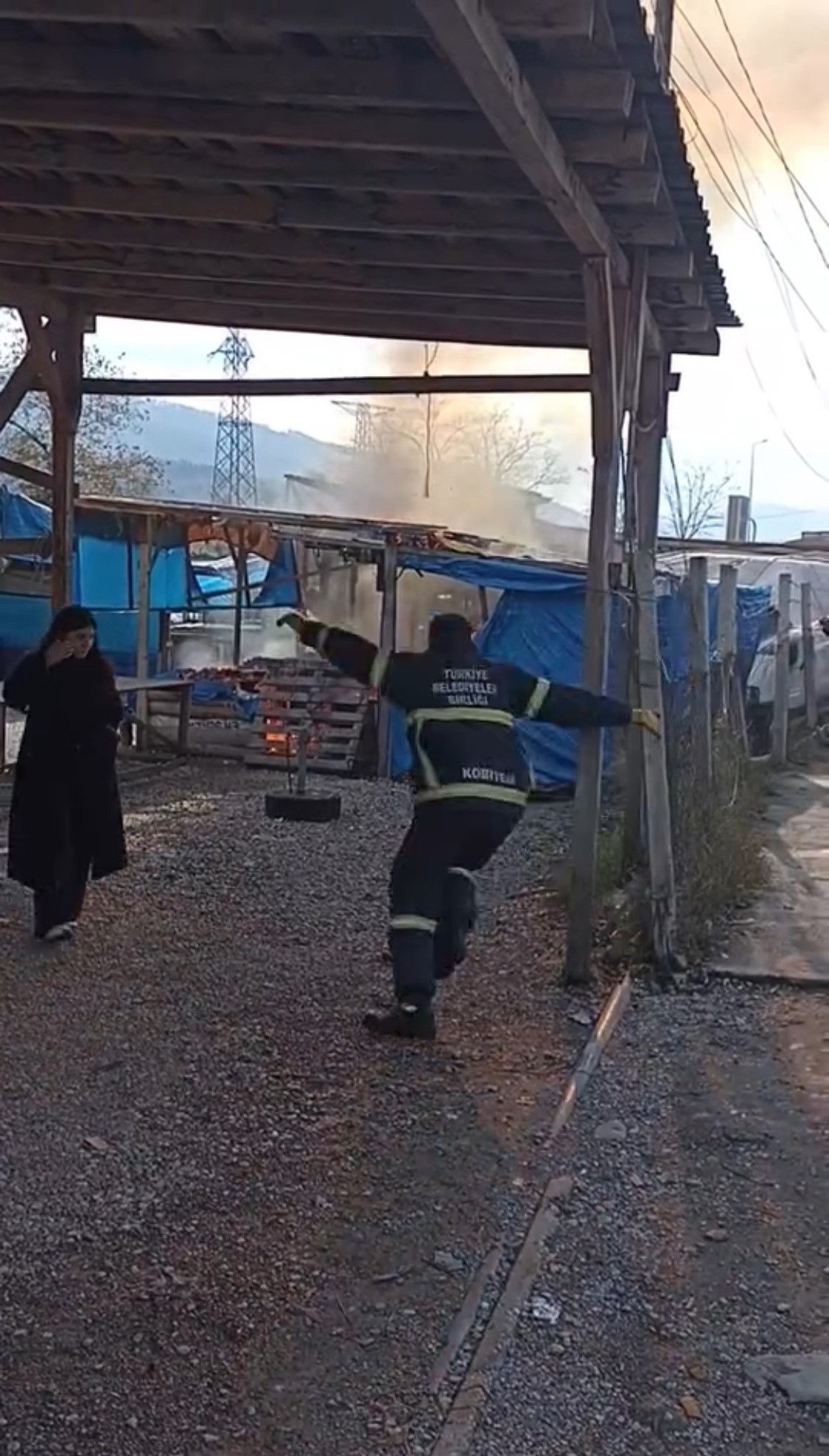 Sinop Ayancık’ta Pazar Yerinde Yangın: Büyük Hasar Meydana Geldi - Sayfa 1