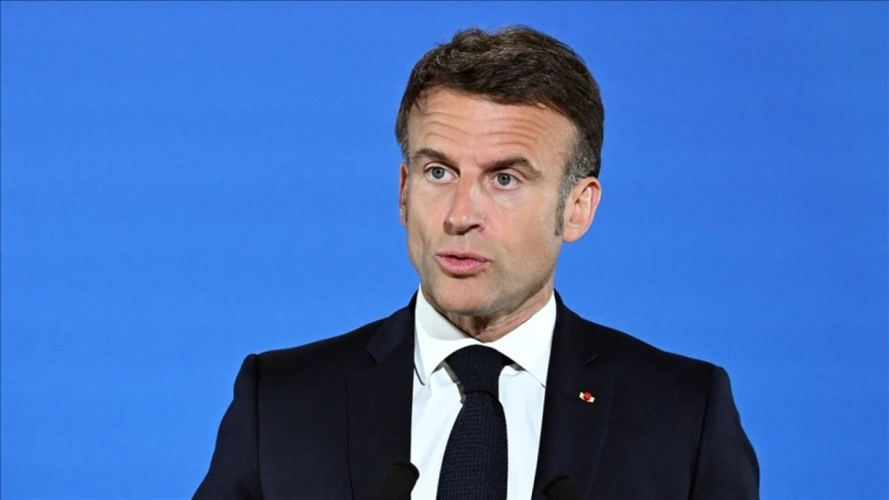 Macron: "Barbar Devlet Çöktü, Sonunda!"