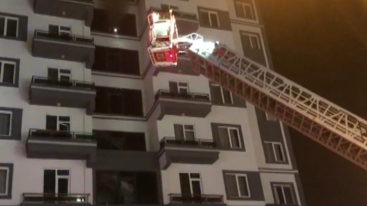 Kahramanmaraş’ta Apartman Dairesinde Yangın: Panik Anları