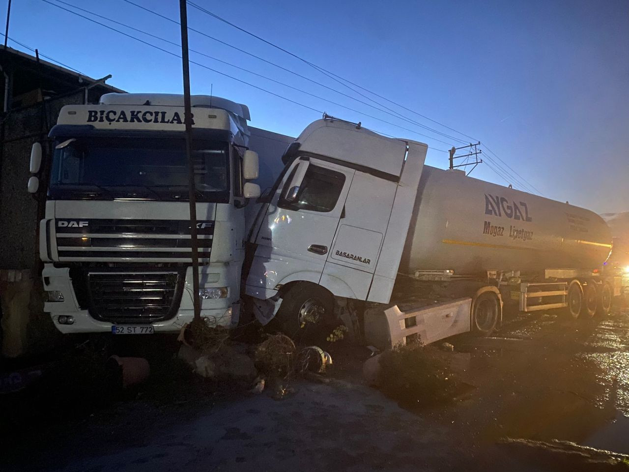 Samsun’da LPG Yüklü Tanker Tıra Çarptı: Facianın Eşiğinden Dönüldü - Sayfa 3