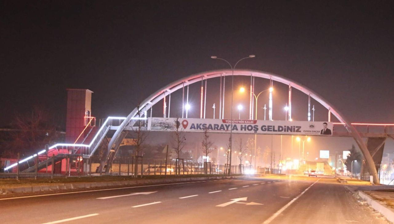Aksaray’da Üst Geçitte İntihar Girişimi: Bekçiler Hayat Kurtardı - Sayfa 3