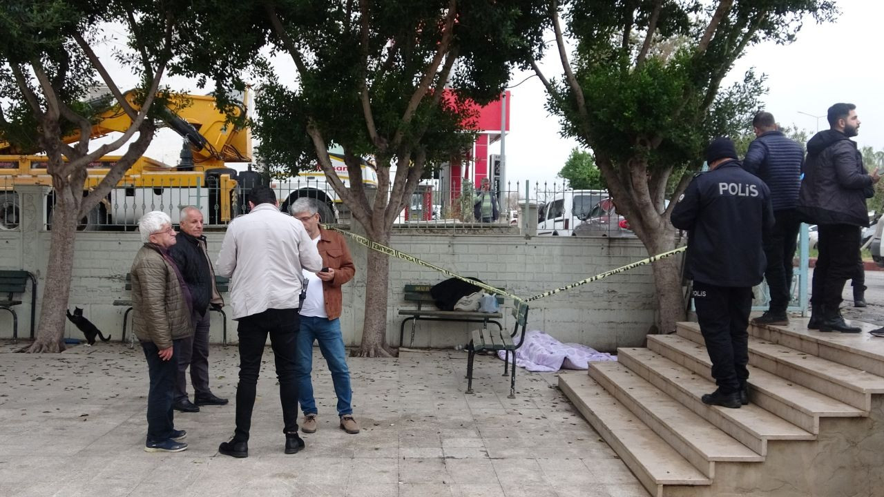 Antalya’da Cami Avlusunda Kalan Şahıs Ölü Bulundu - Sayfa 4