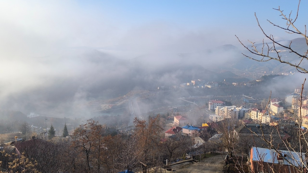 Tunceli’ye Çöken Sis, Görsel Şölen Oluşturdu