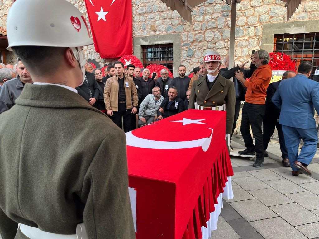 Isparta Şehitlerinden Teğmen Ceyhun Kalyoncu'ya Babasının Yürek Burkan Vedası... - Sayfa 6