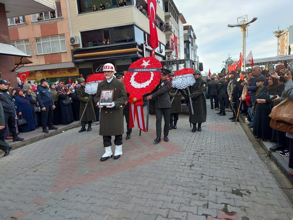 Isparta Şehitlerinden Teğmen Ceyhun Kalyoncu'ya Babasının Yürek Burkan Vedası... - Sayfa 8