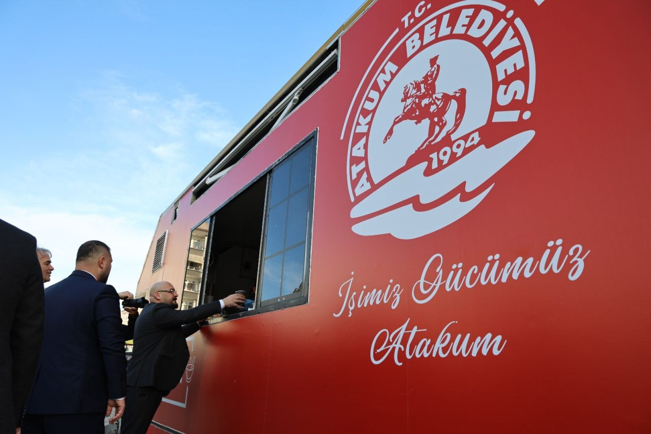 Atakum Belediyesi’nden Mobil Aşevi Hizmeti: Vatandaşlara Sıcak Çorba İkramı - Sayfa 2