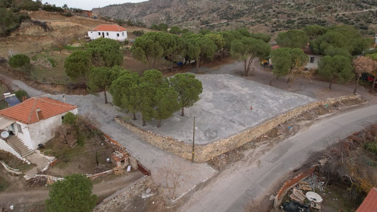 Ayvalık’ta 4 Mahalleye 4 Bin Metrekare Kilit Parke Taşı Döşendi - Sayfa 4