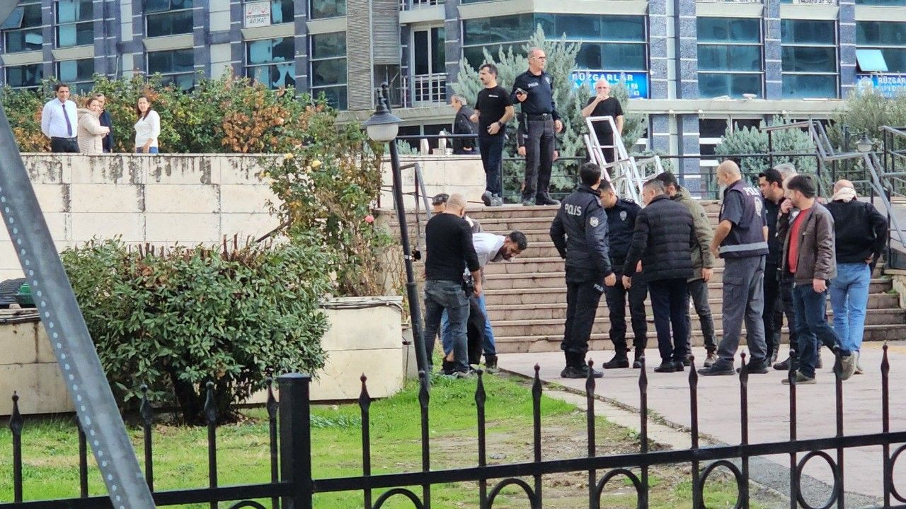 Balıkesir'de Adliyeden Kaçmaya Çalışan Tutuklu Kısa Sürede Yakalandı - Sayfa 4