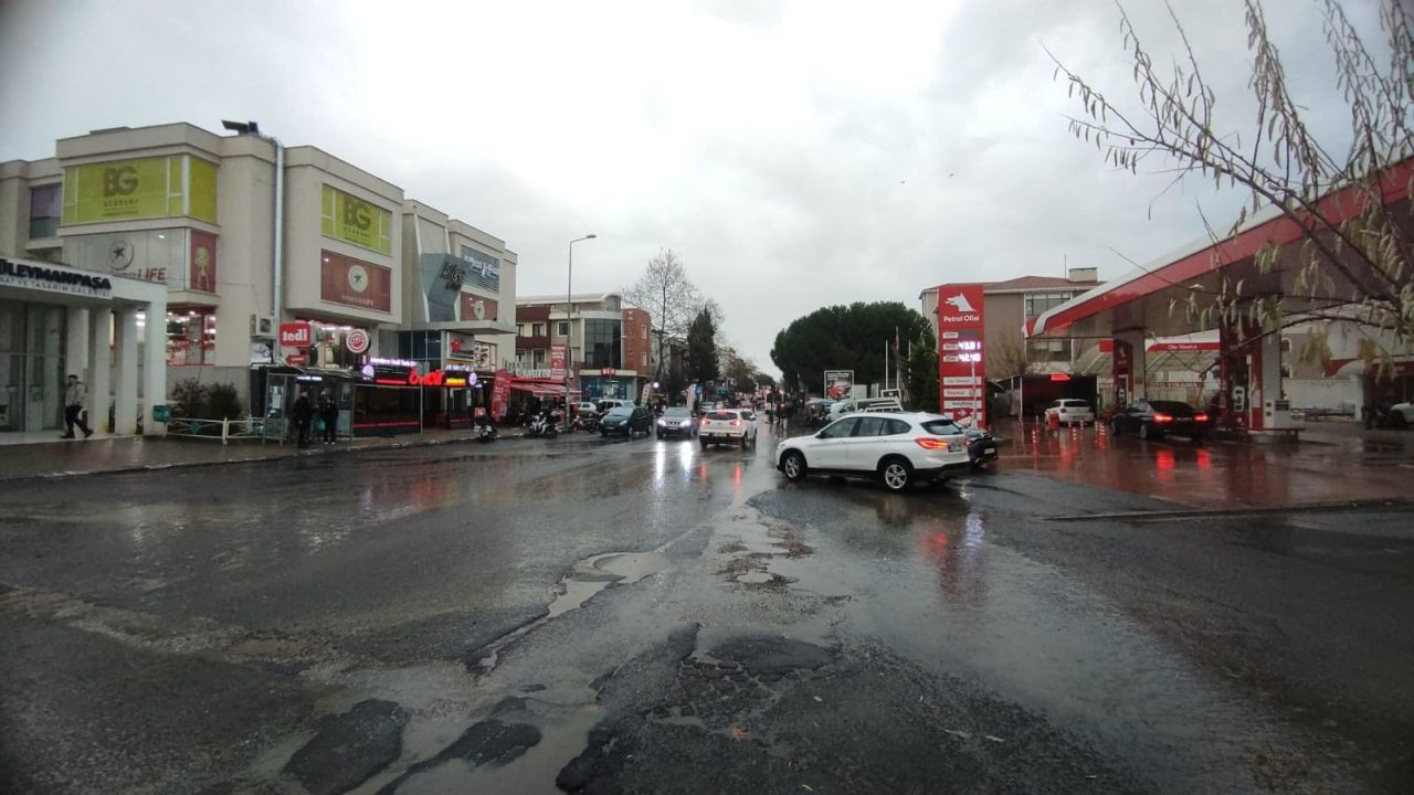 Tekirdağ'da Aniden Bastıran Sağanak Yağış Hayatı Felç Etti - Sayfa 3