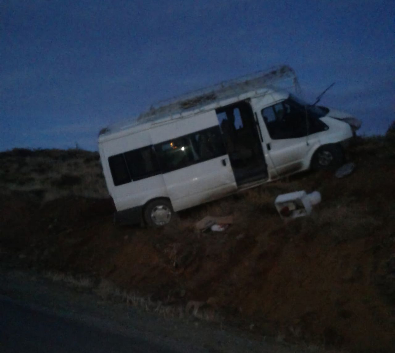 Adıyaman'da Freni Boşalan Minibüs Devrildi: 2'si Ağır 9 Yaralı - Sayfa 2