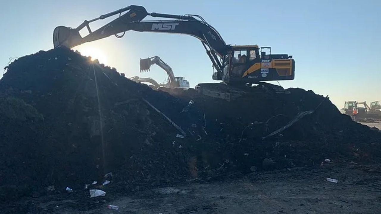 Artvin'de Heyelan Sonrası Temizlik Çalışmaları Sürüyor: 4 Arkadaşın Cansız Bedeni Çıkarıldı! - Sayfa 2