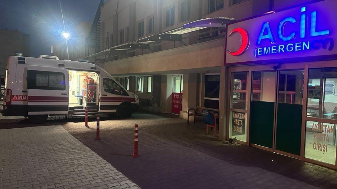 Siirt’te Köy Okulunda Sobayı Yakarken Yaralanan Öğretmen Hastaneye Kaldırıldı