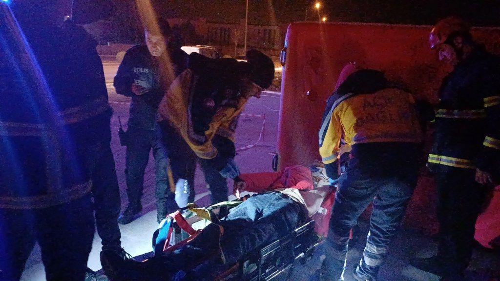 Binanın 4'üncü Katından Atlayan Şahıs Hava Yastığı Sayesinde Kurtuldu - Sayfa 3