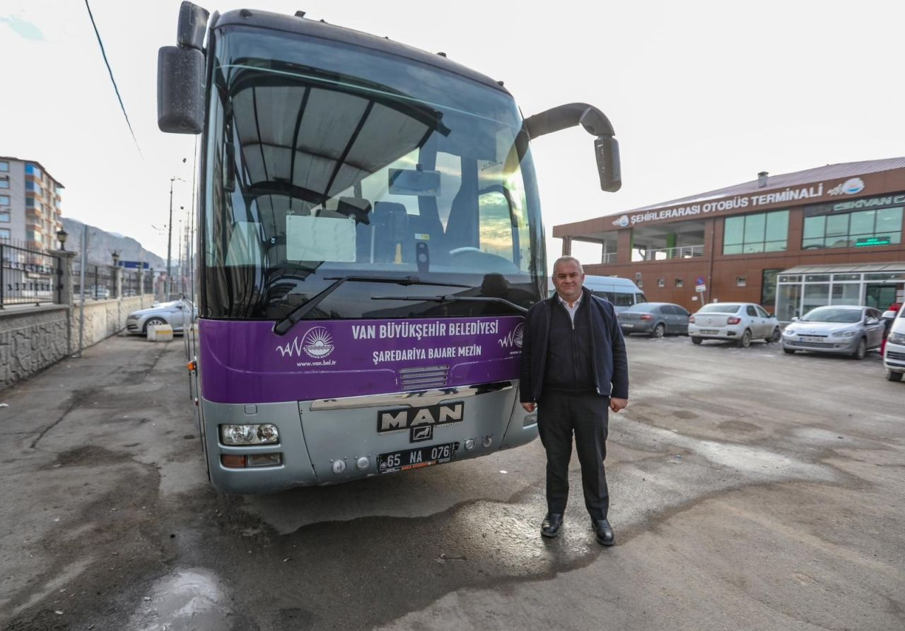 Van'da Korkunç Kaza: 35 Araç Zircirleme Birbirine Girdi, 1 Kişi Hayatını Kaybetti! - Sayfa 9