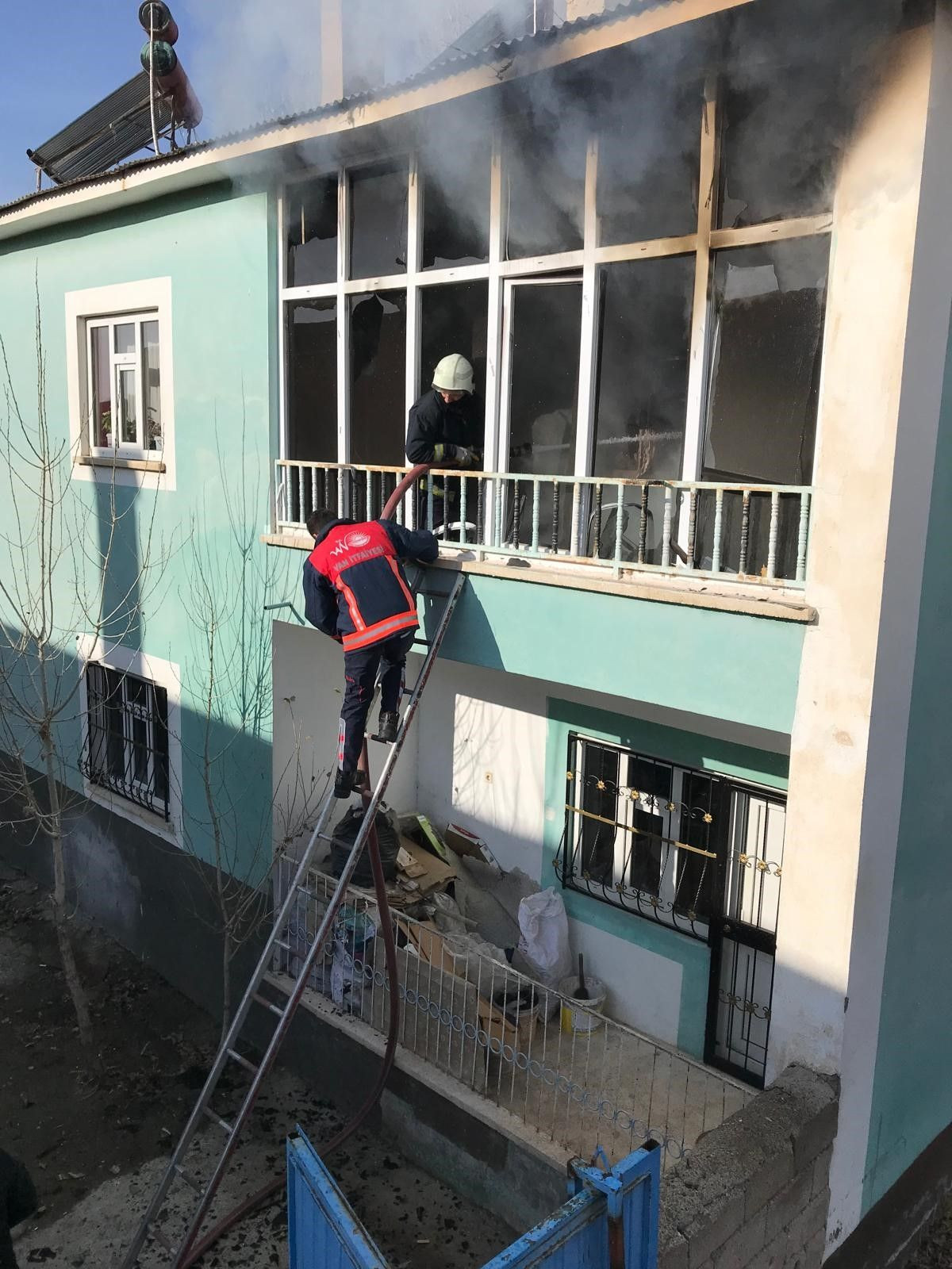 Van’da Korkutan Ev Yangını! - Sayfa 1