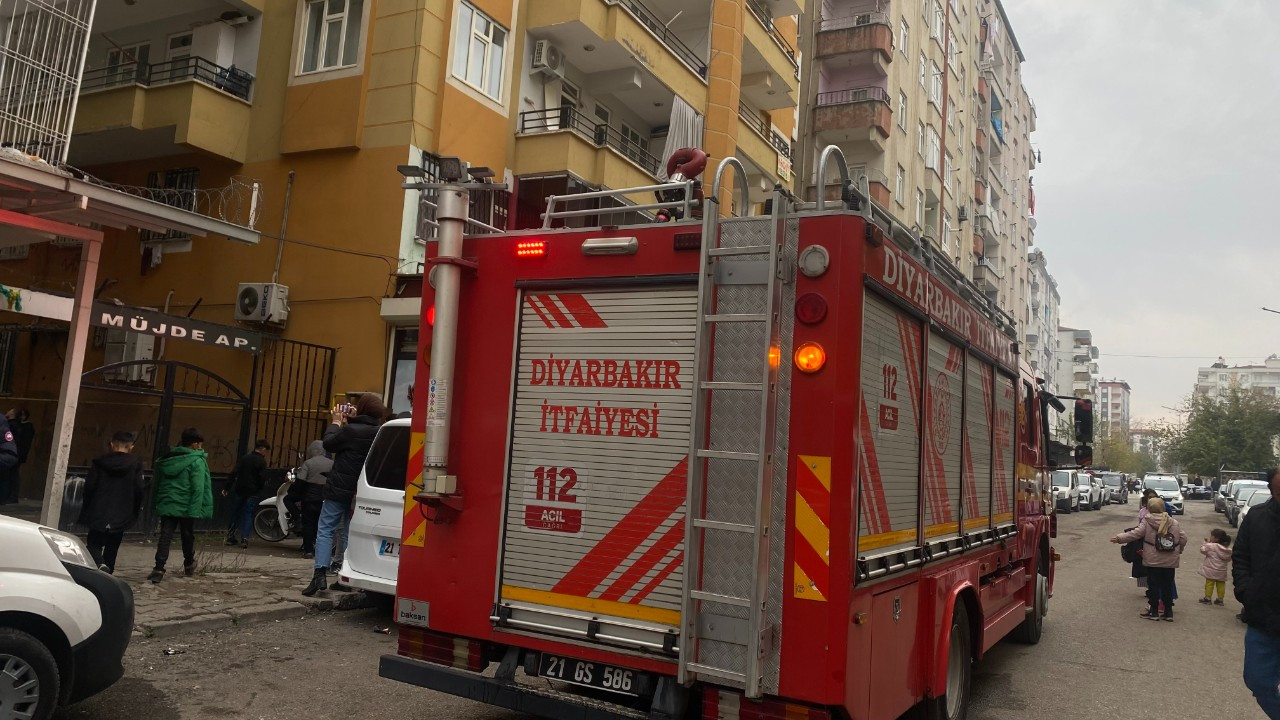 Diyarbakır’da Banyoda Yakılan Soba Ev Yangınına Neden Oldu