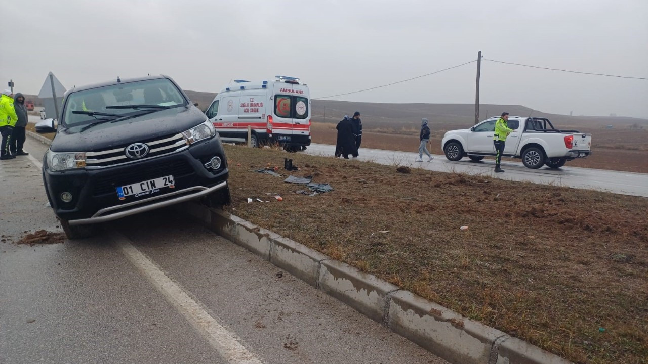 Çorum’da Pikap Takla Attı: 5 Kişi Yaralandı