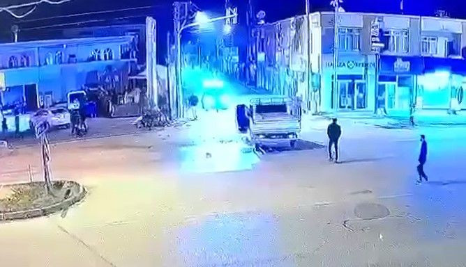 Adana’da Kamyonetle Çarpışan Motosiklet Sürücüsü Hayatını Kaybetti - Sayfa 2