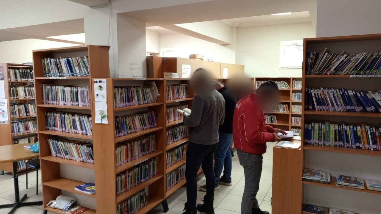 Çorum’da Yükümlüler Kütüphane Ziyaretinde Hem Öğrendi Hem Sosyalleşti