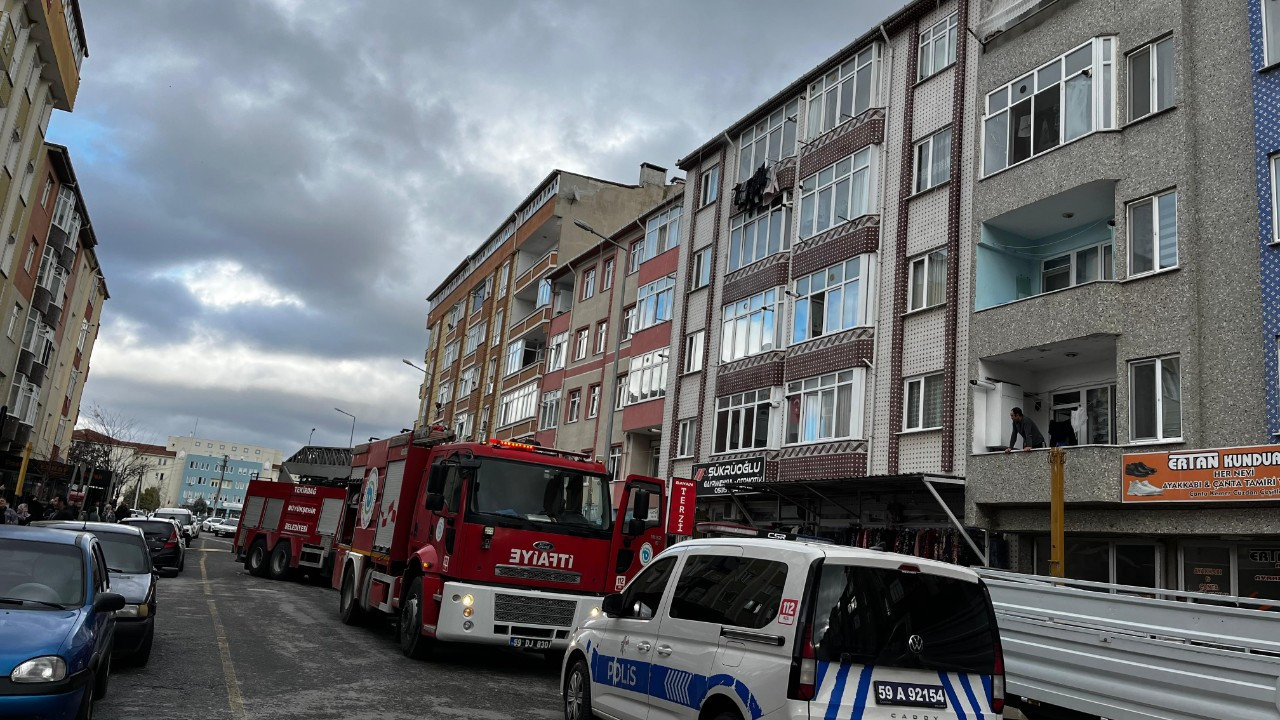 Tekirdağ’da Apartman Yangını: Anne ve Çocuğu Dumandan Etkilendi