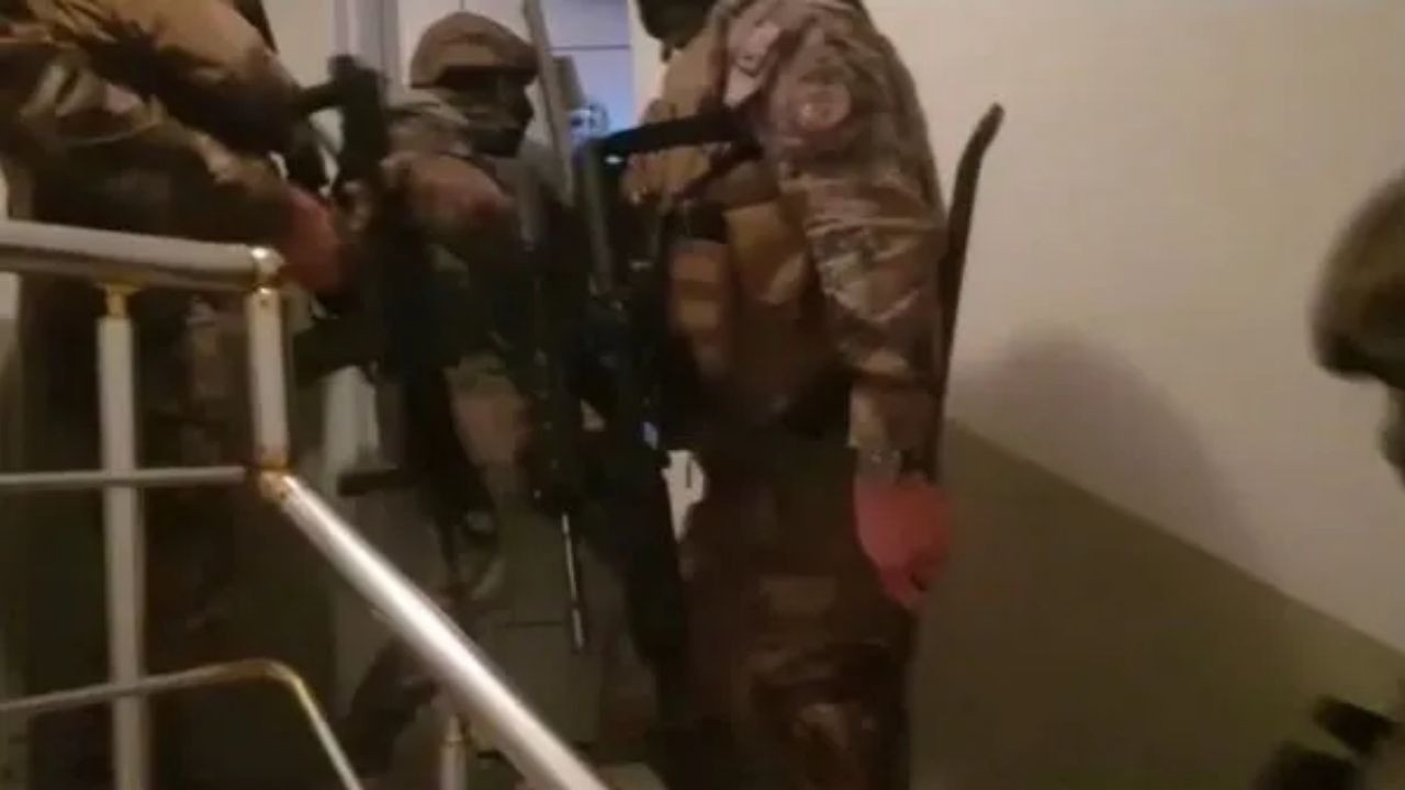 Deprem Fırsatçılarından Akılalmaz Dolandırıcılık: Ezilen Arabaların... - Sayfa 3