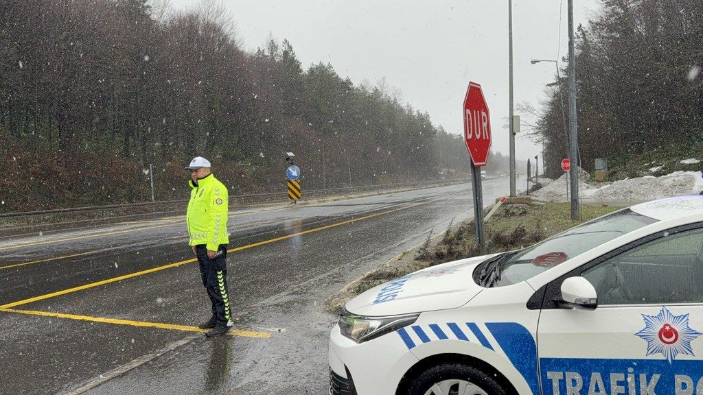 Türkiye'nin En Önemli Geçiş Güzergahı Bolu Dağı'nda Kar Yağışı Başladı! - Sayfa 5
