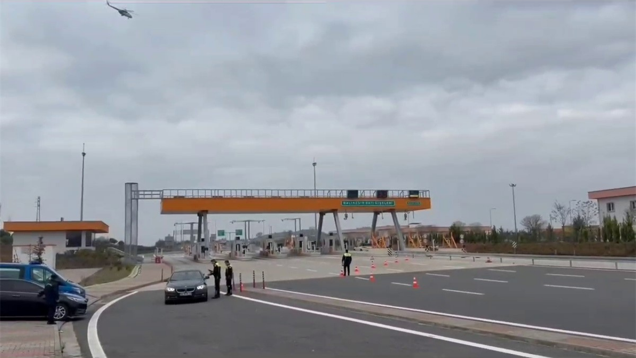 Balıkesir’de Tümgeneral Nurettin Alkan Havadan Trafik Denetimini İzledi