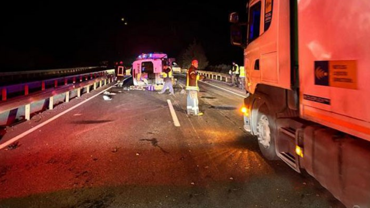 Kırkağaç’ta İşçi Servisi Kazası: 1 Ölü, 5 Yaralı