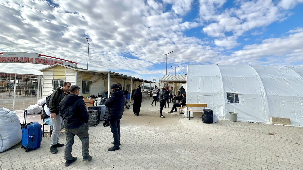 Suriye'deki Yeni Dönem Sonrası Mültecilerin Dönüşü Devam Ediyor - Sayfa 3