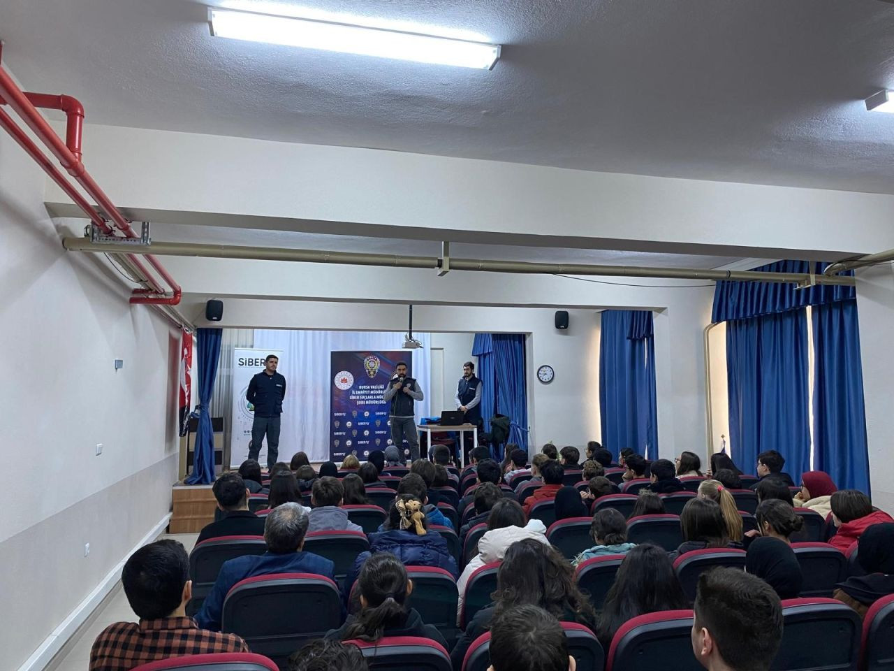 Bursa Emniyeti'nden Okullarda Siber Güvenlik Eğitimi - Sayfa 4