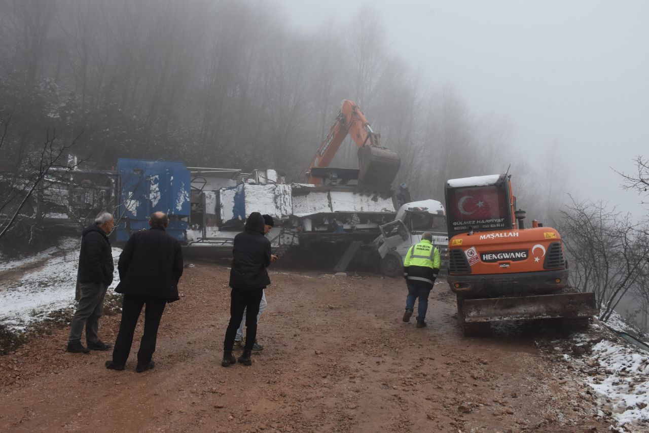 Hendek'te Kaza: Belediye Personeli Hayatını Kaybetti - Sayfa 5