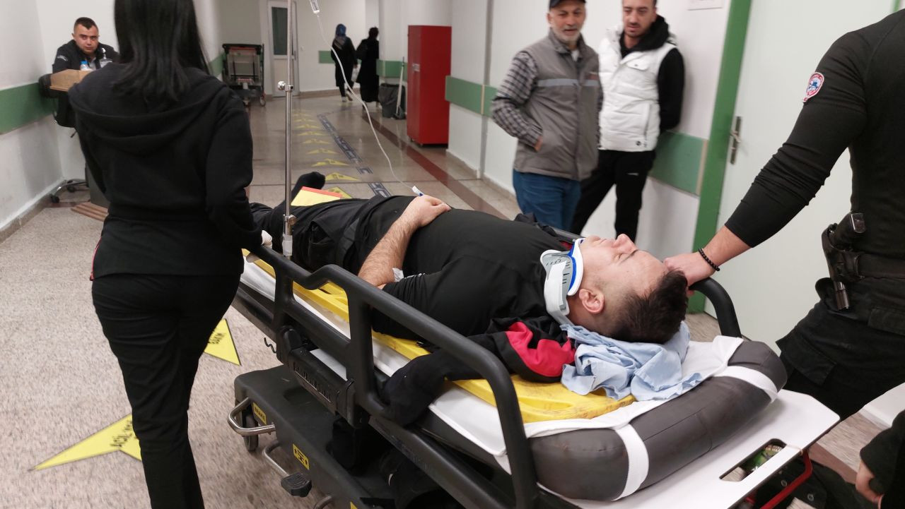 Samsun'da Şüpheliyi Kovalarken Çatıdan Düşen Polis Yaralandı - Sayfa 3