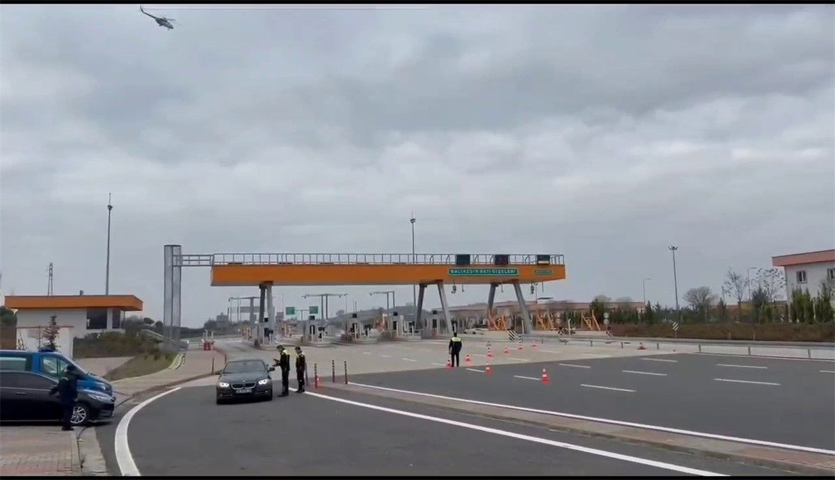 Balıkesir’de Tümgeneral Nurettin Alkan Havadan Trafik Denetimini İzledi - Sayfa 4