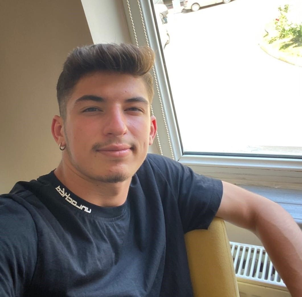 Edirne’deki Feci Kazada Hayatını Kaybeden 2 Kişi Tekirdağ’da Defnedildi - Sayfa 3