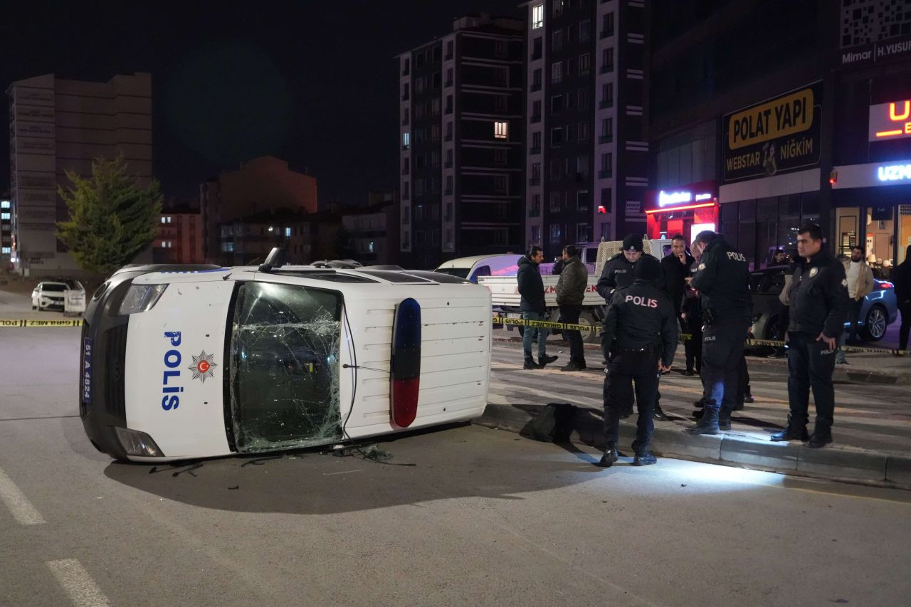 Niğde’de Polis Aracı ve Otomobil Çarpıştı: 6 Yaralı - Sayfa 2