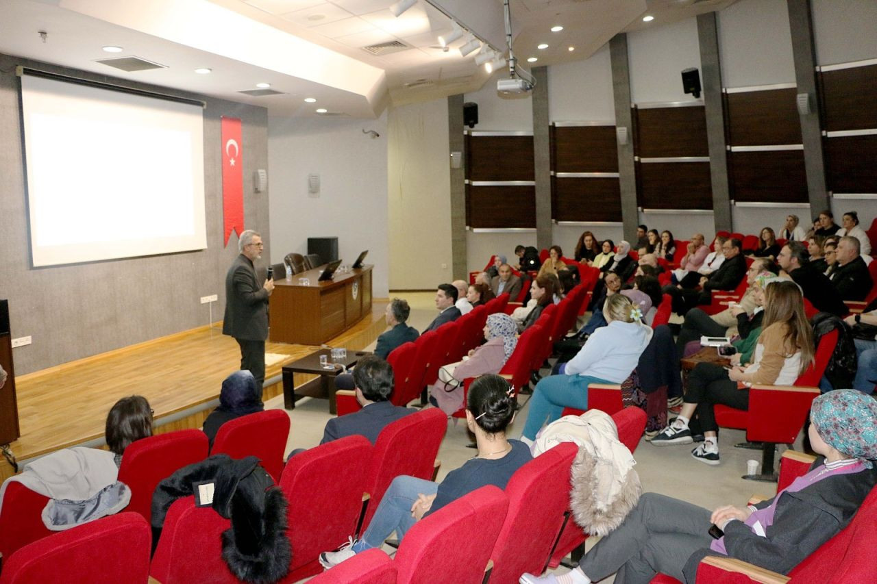 İl Sağlık Müdürlüğü'nden örnek program: Normal doğumun önemi vurgulandı - Sayfa 1